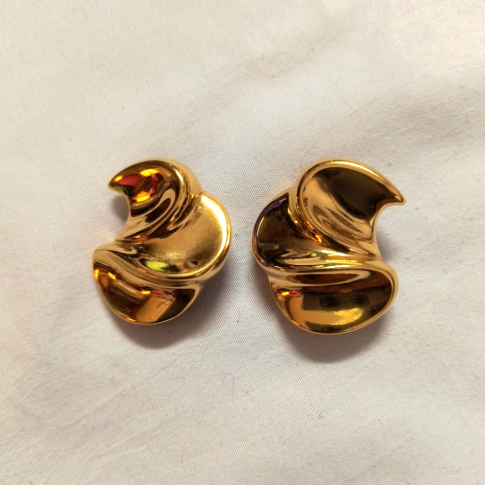 Vintage GIVENCHY Paris New York Glossy Gold Tone 3 Wave MCM Clip on Earrings